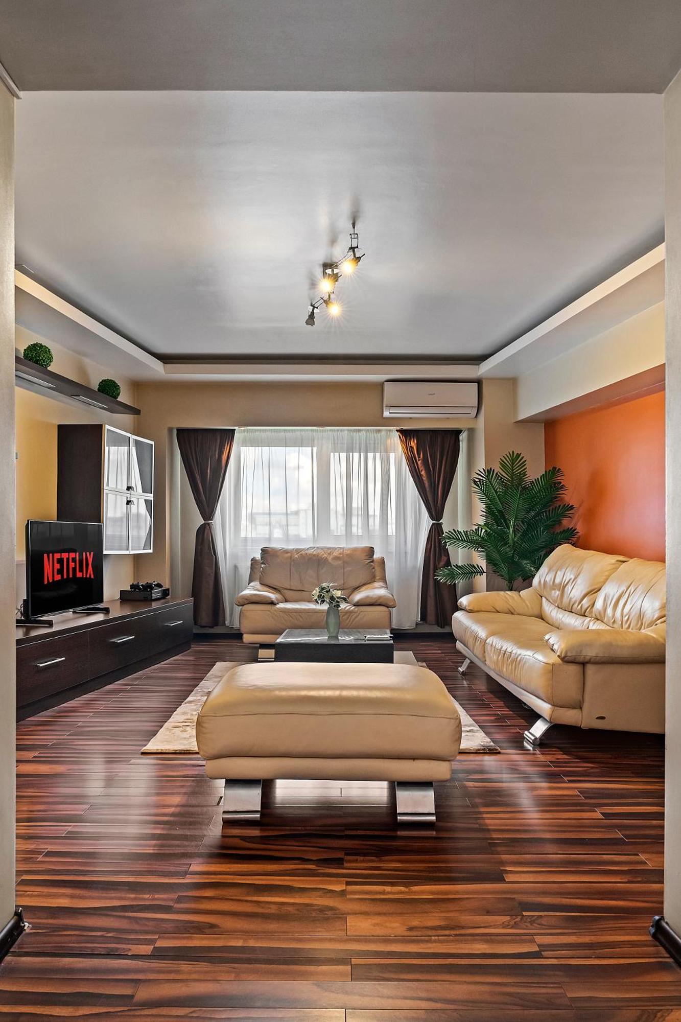 Apartment 4 Unirii 47 Bucharest